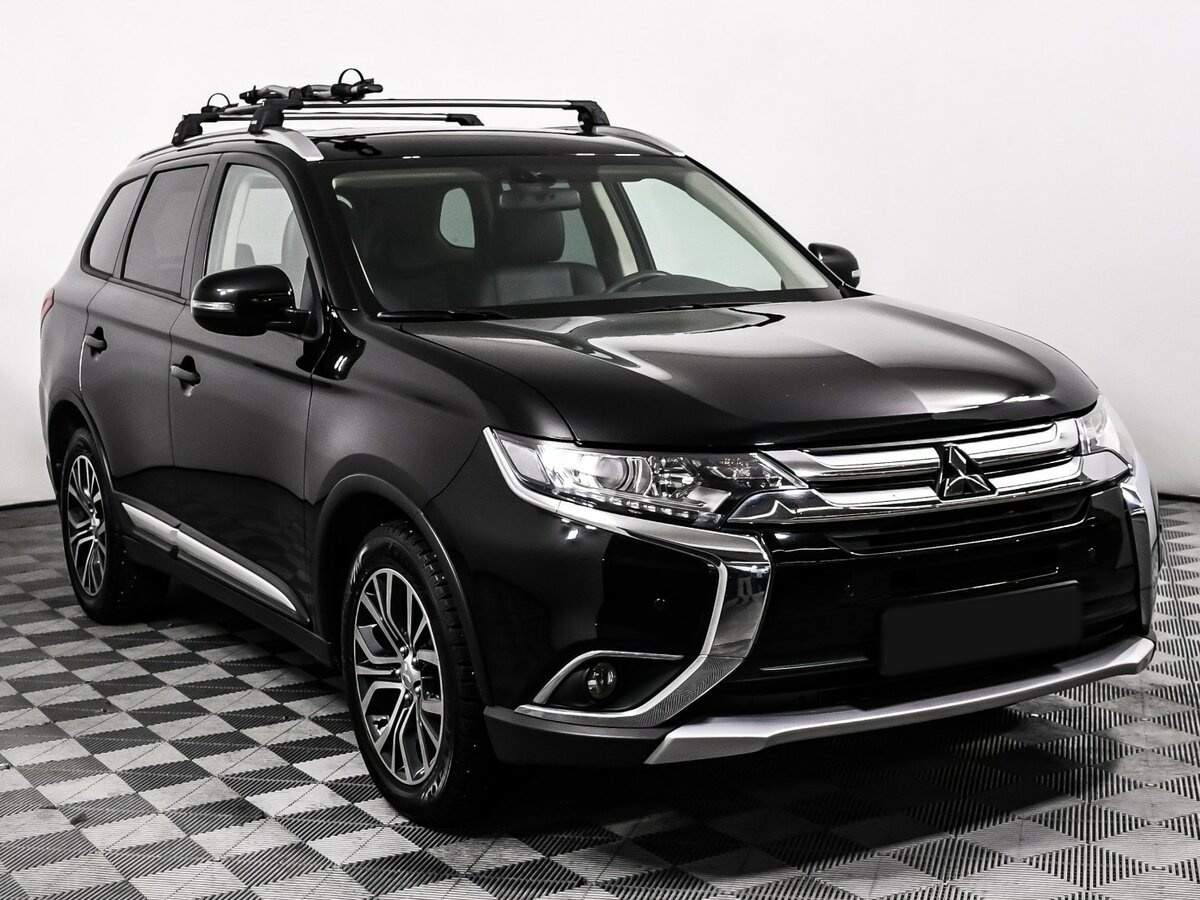 Mitsubishi Outlander с пробегом — 2018 год. Фото: #2