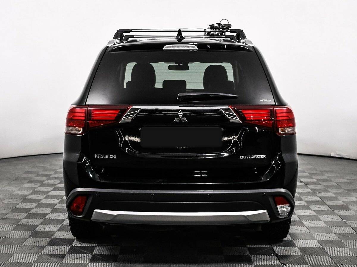 Mitsubishi Outlander с пробегом — 2018 год. Фото: #5