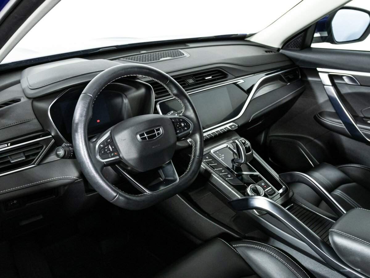 Geely Atlas Pro с пробегом — 2022 год. Фото: #10
