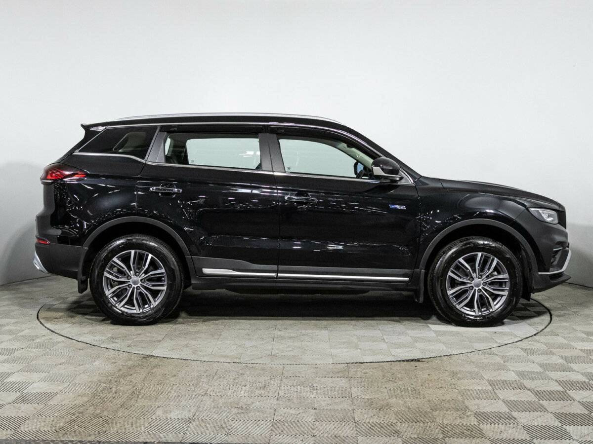 Geely Atlas Pro с пробегом — 2022 год. Фото: #3