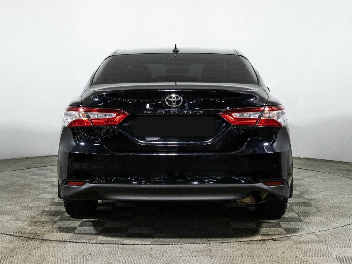 Toyota Camry с пробегом — 2021 год. Фото: #5