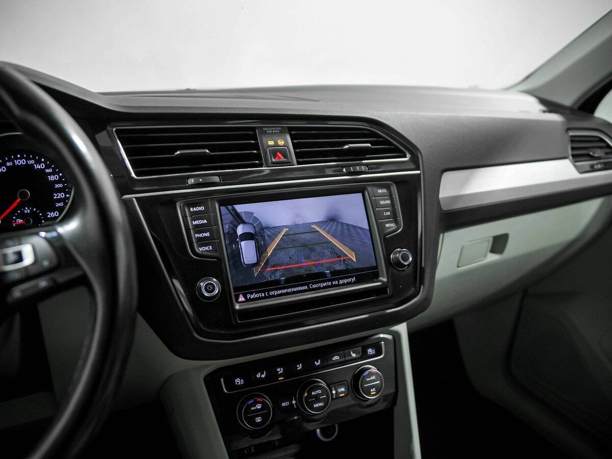 Volkswagen Tiguan с пробегом — 2017 год. Фото: #9