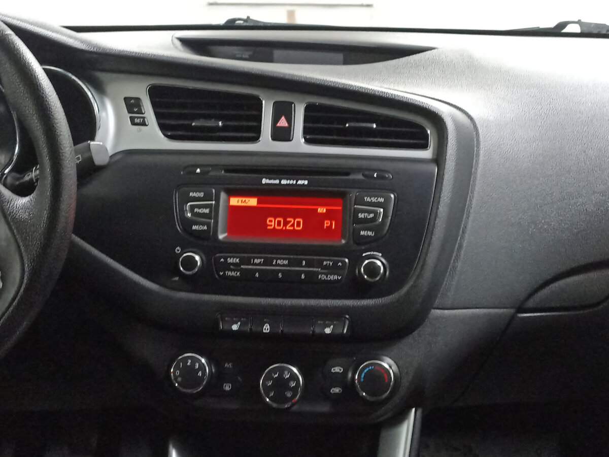 Kia Ceed с пробегом — 2012 год. Фото: #14