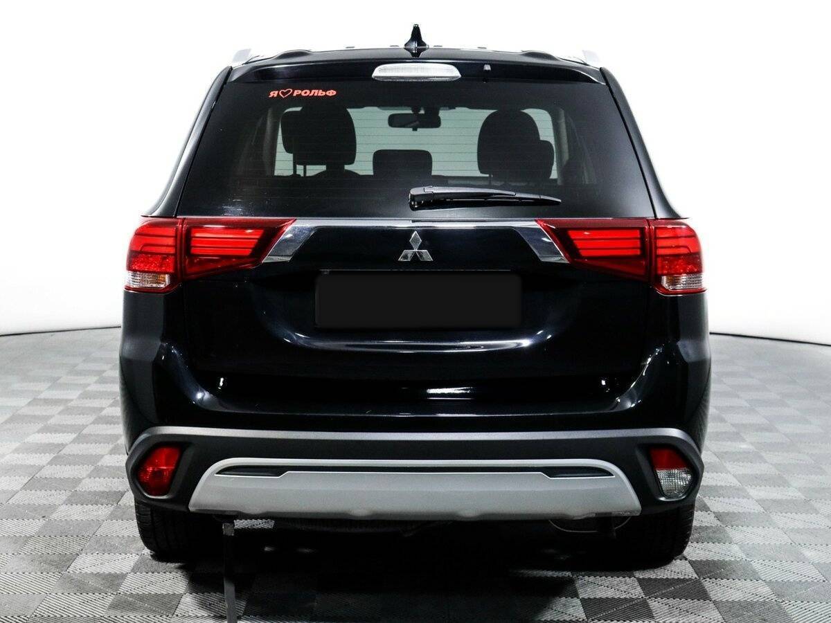 Mitsubishi Outlander с пробегом — 2019 год. Фото: #5
