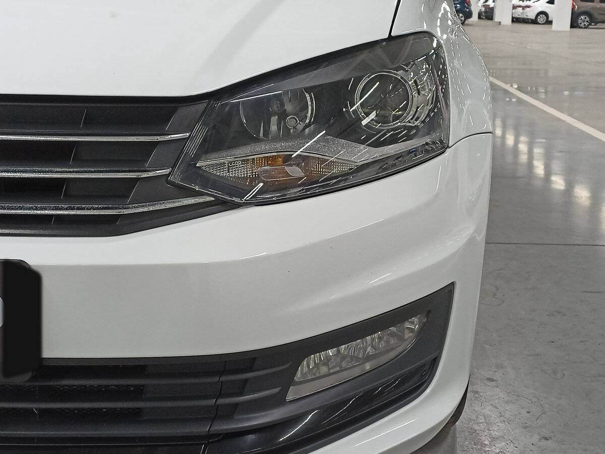 Volkswagen Polo с пробегом — 2016 год. Фото: #16