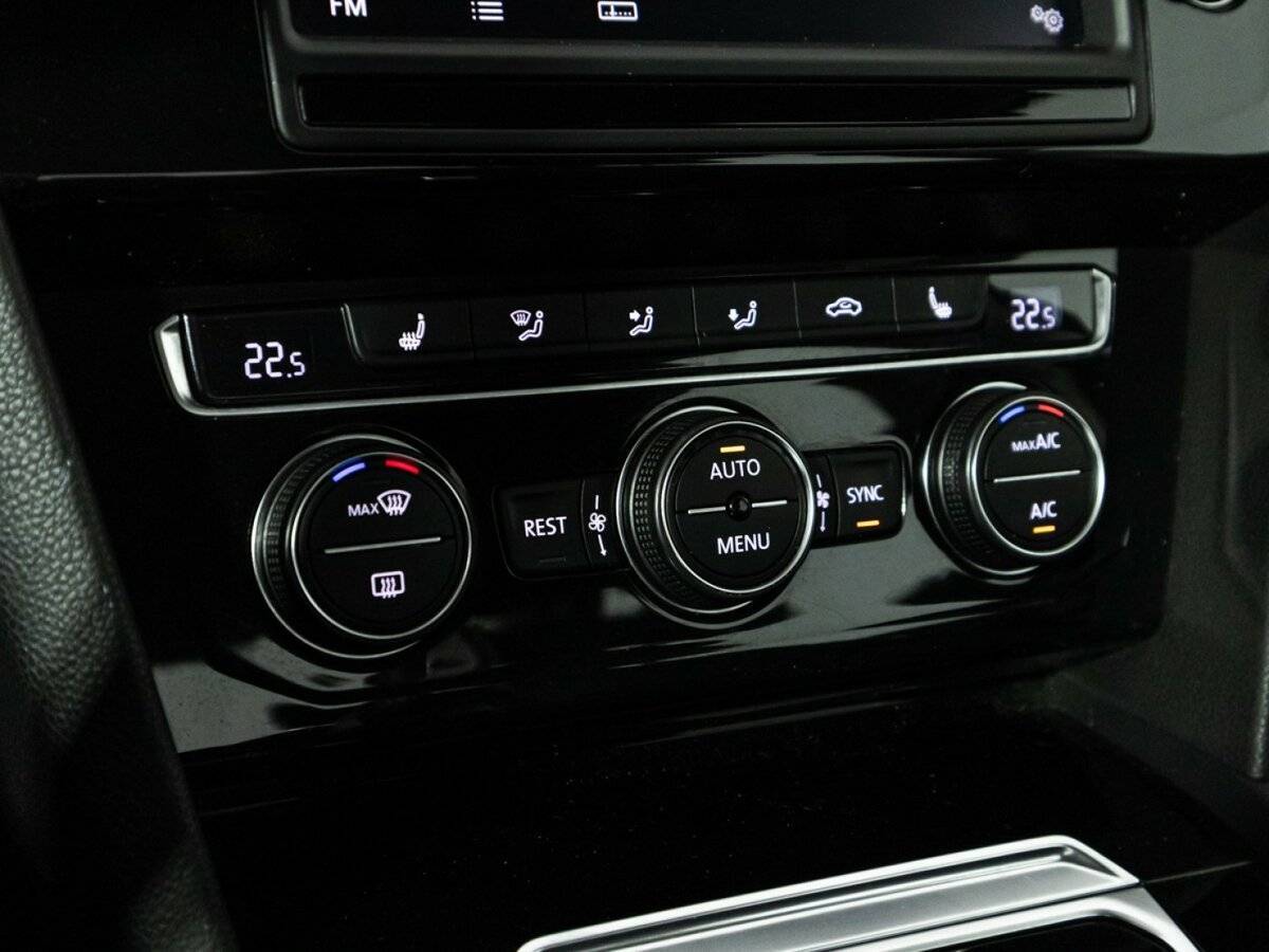 Volkswagen Passat с пробегом — 2017 год. Фото: #19