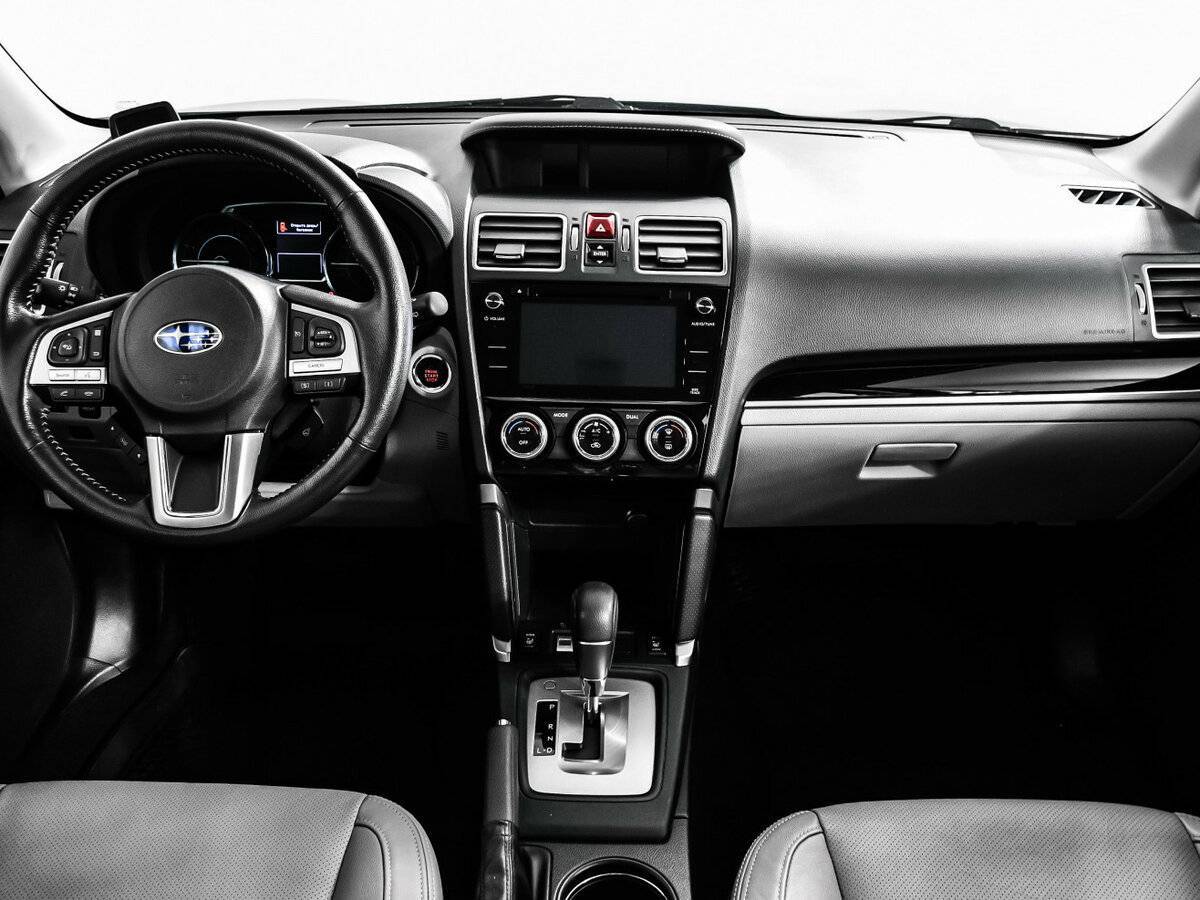 Subaru Forester с пробегом — 2017 год. Фото: #10