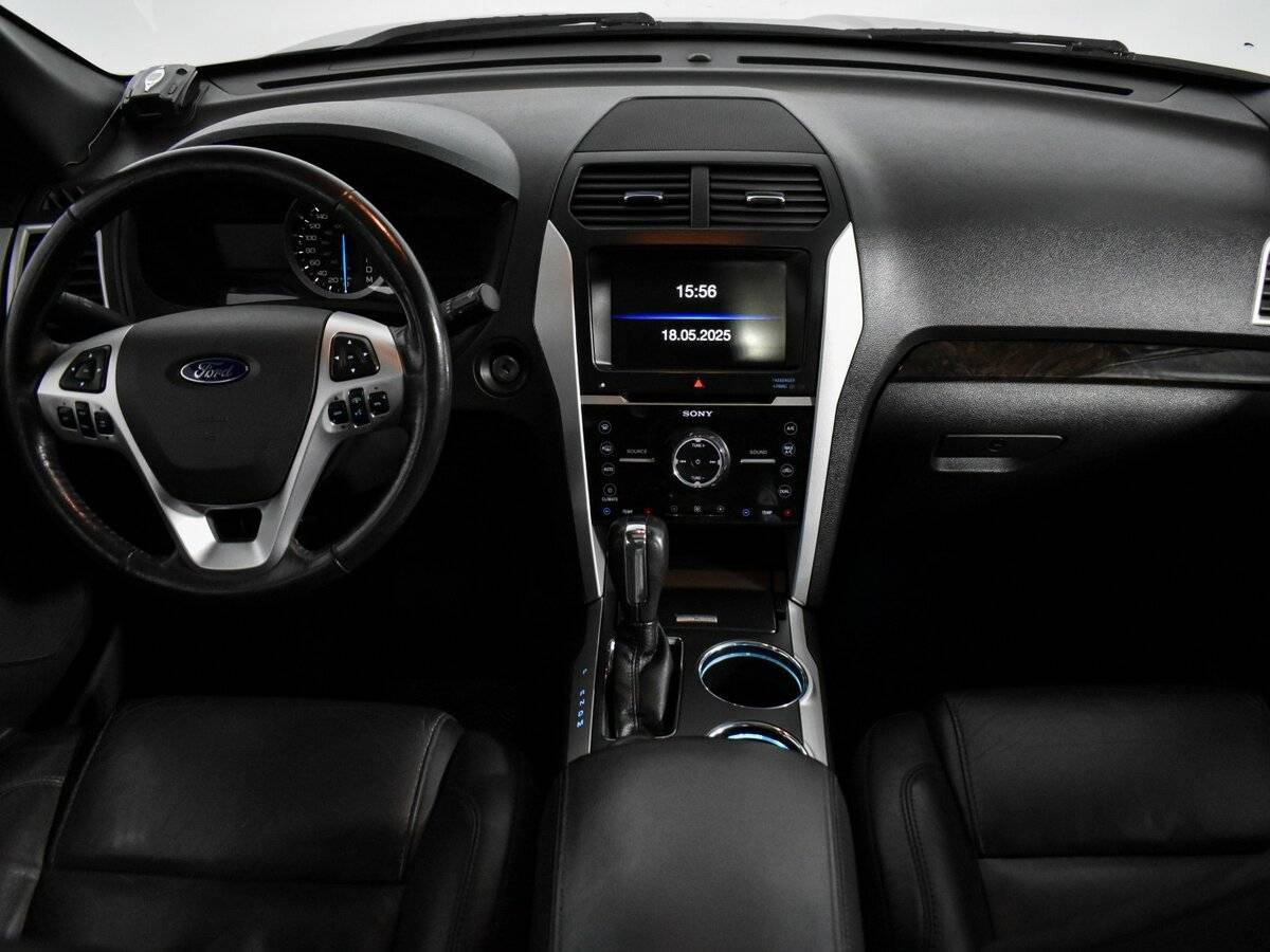 Ford Explorer с пробегом — 2014 год. Фото: #14