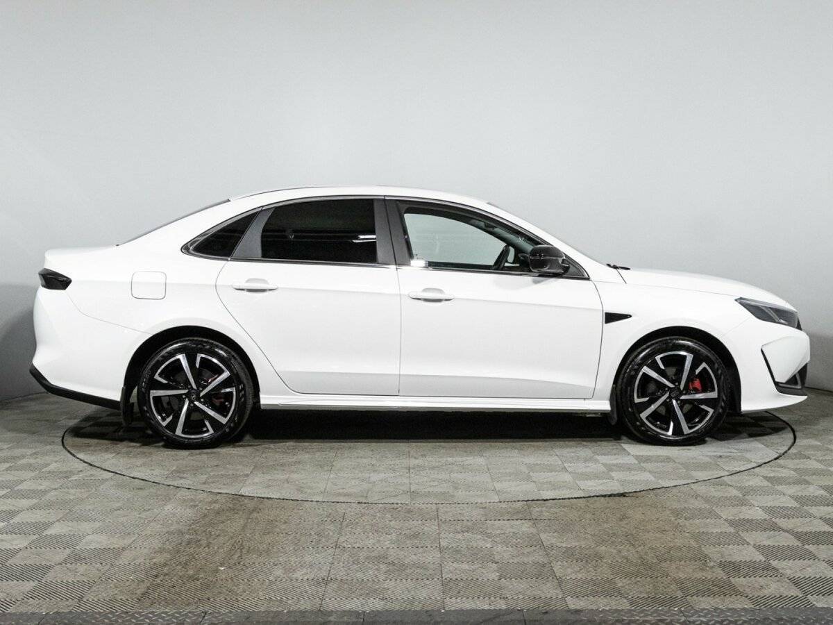 KAIYI E5 с пробегом — 2023 год. Фото: #3