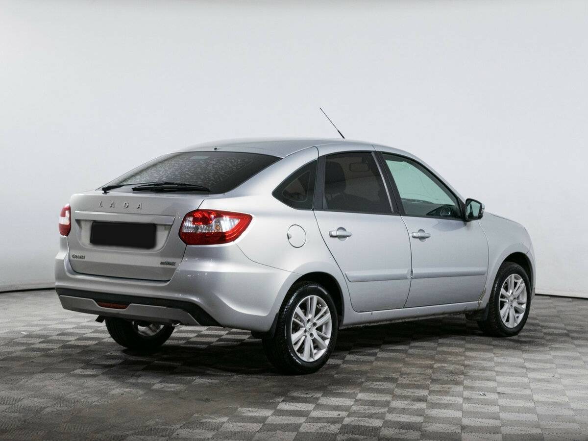 Lada (ВАЗ) Granta с пробегом — 2018 год. Фото: #3