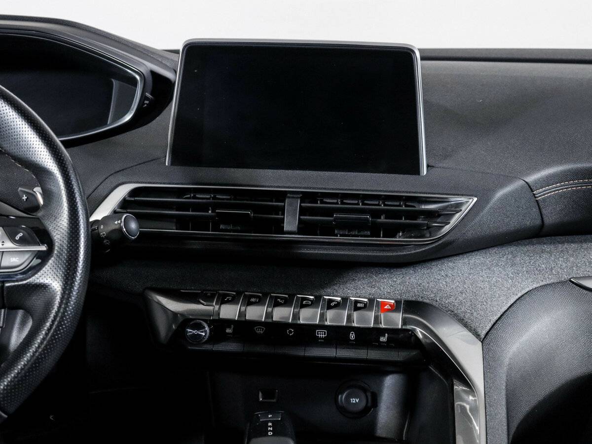 Peugeot 3008 с пробегом — 2017 год. Фото: #9