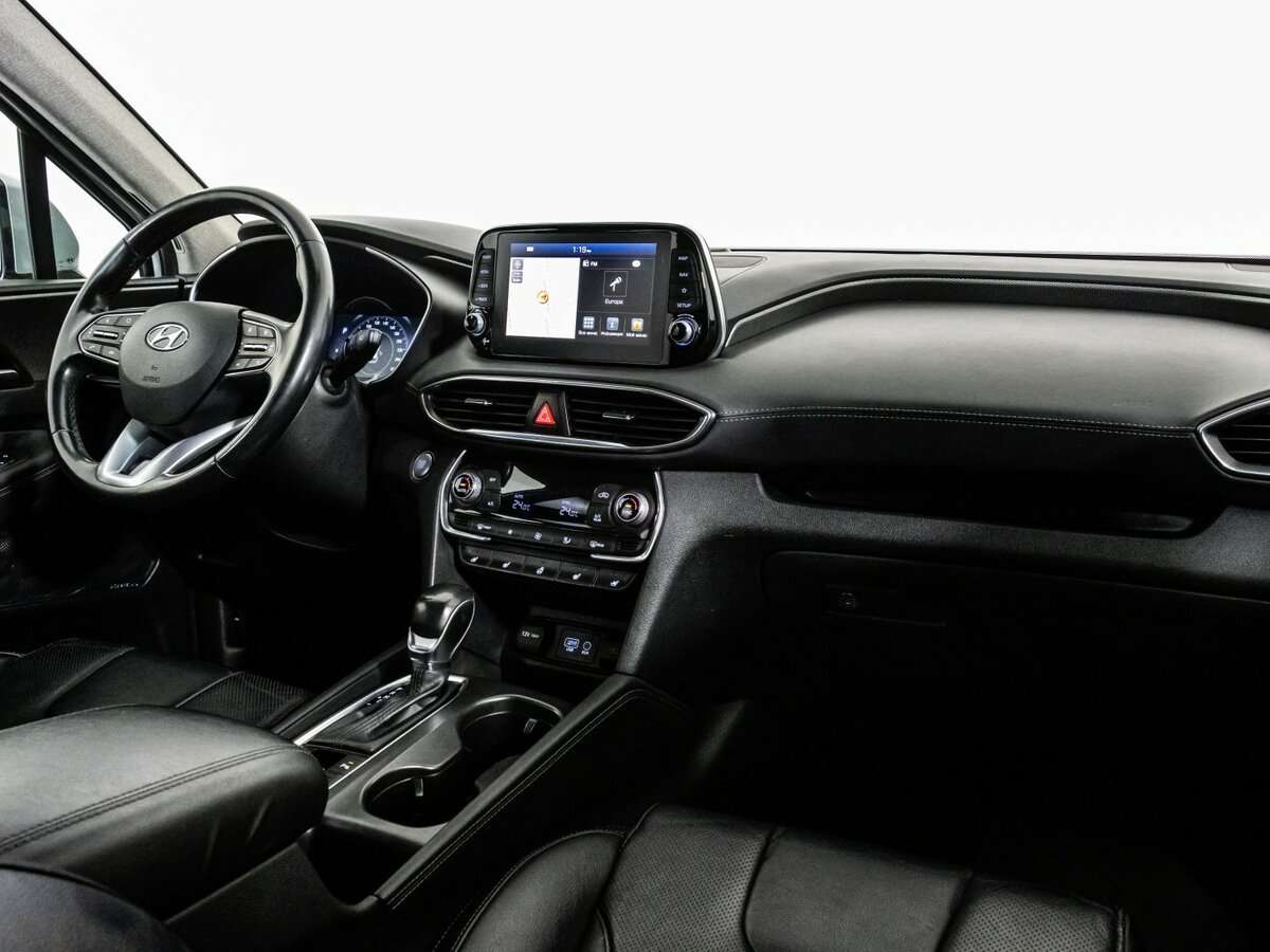 Hyundai Santa Fe с пробегом — 2018 год. Фото: #6