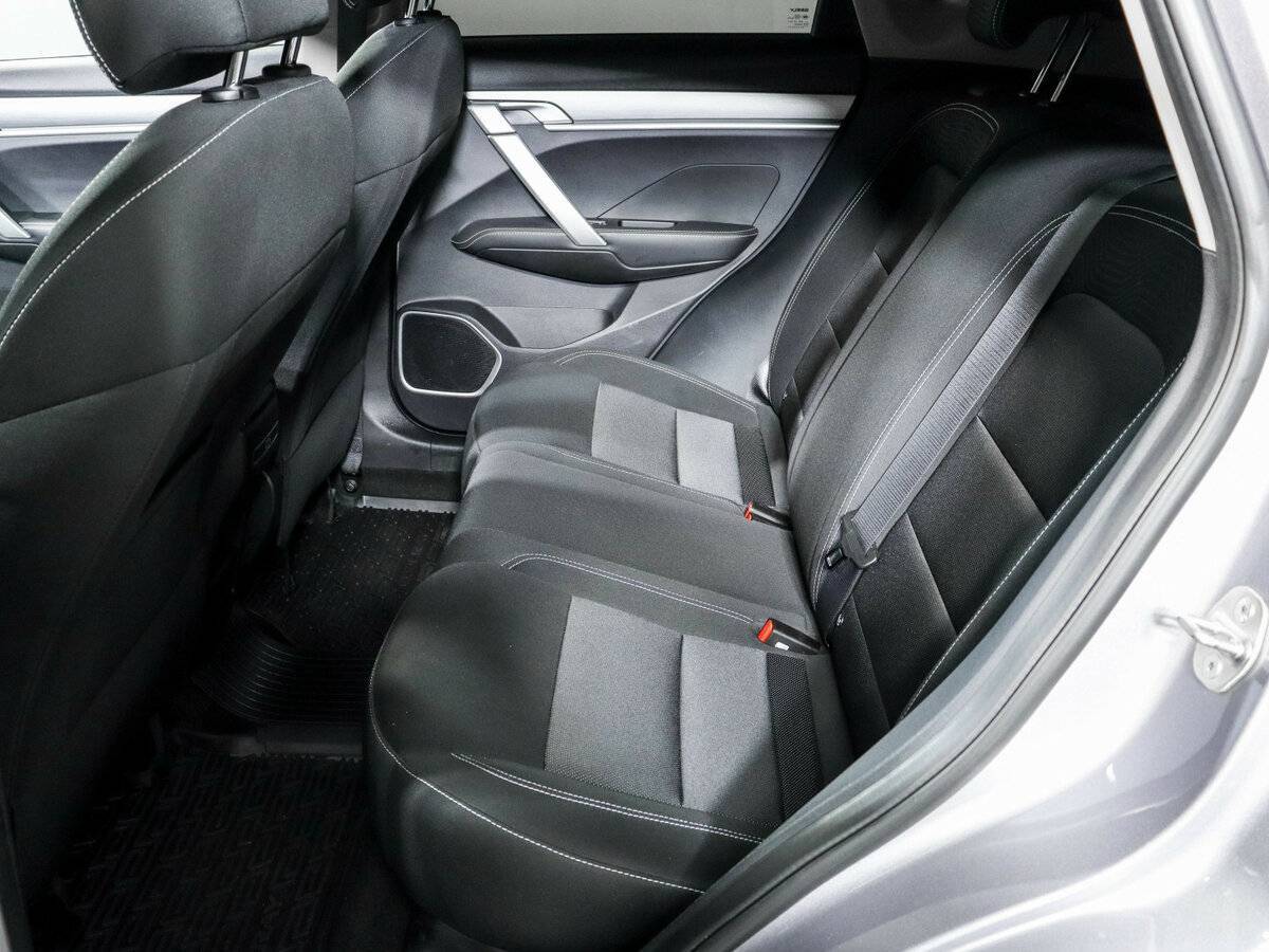 Geely Coolray с пробегом — 2023 год. Фото: #6