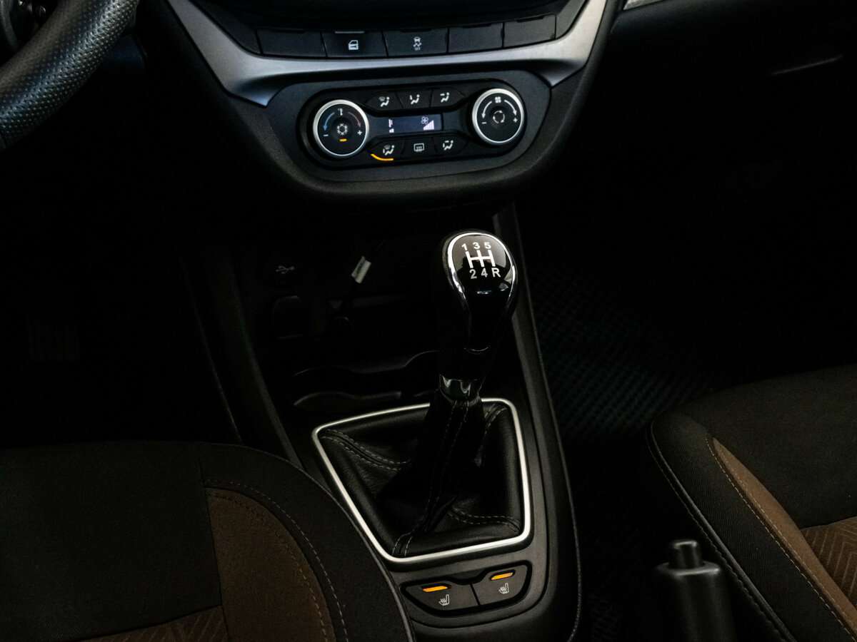 Lada (ВАЗ) Vesta с пробегом — 2016 год. Фото: #12