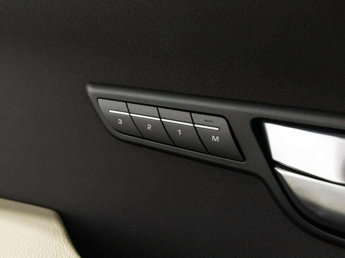 Land Rover Range Rover Evoque с пробегом — 2014 год. Фото: #16