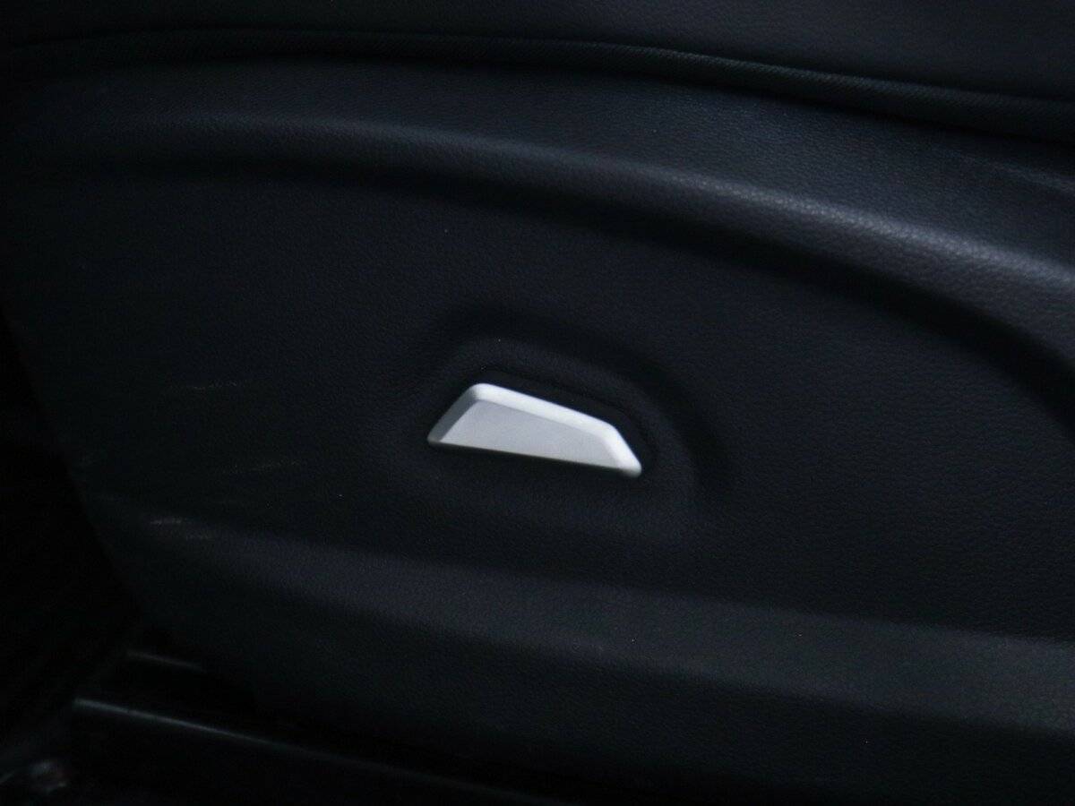 Москвич 3 с пробегом — 2023 год. Фото: #17