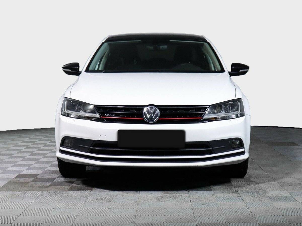 Volkswagen Jetta с пробегом — 2018 год. Фото: #1