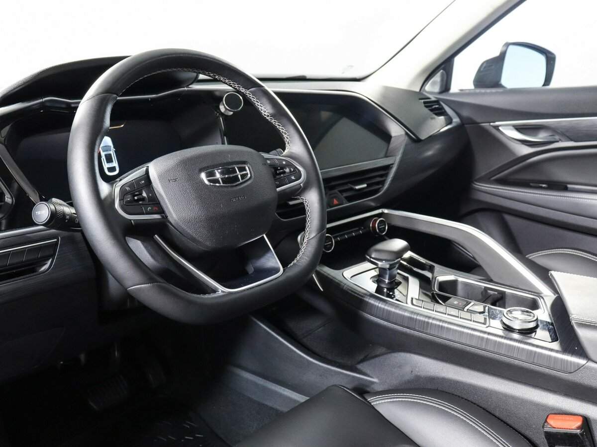 Geely Tugella с пробегом — 2022 год. Фото: #13