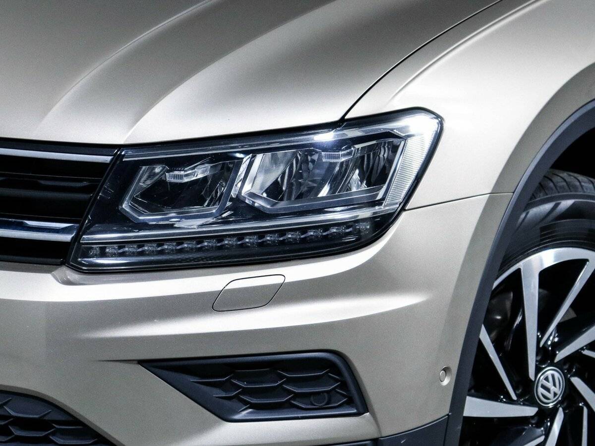 Volkswagen Tiguan с пробегом — 2018 год. Фото: #12