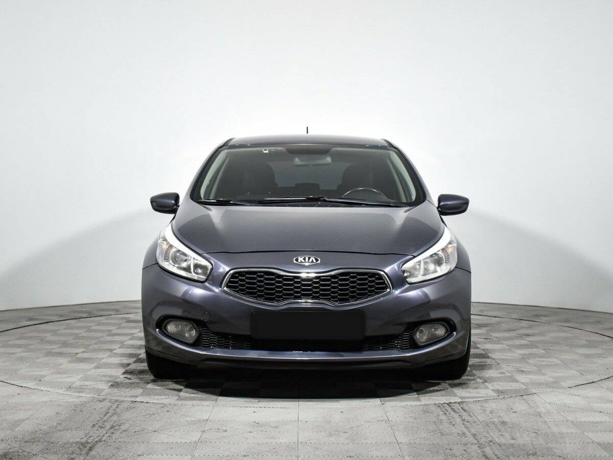 Kia Ceed с пробегом — 2014 год. Фото: #1