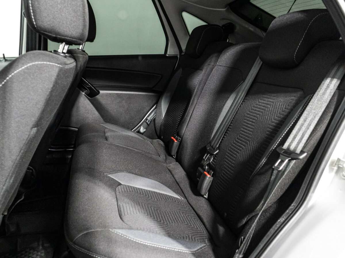 Lada (ВАЗ) Granta с пробегом — 2024 год. Фото: #9