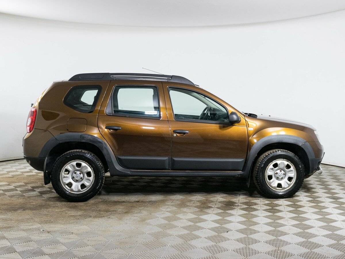 Renault Duster с пробегом — 2014 год. Фото: #3