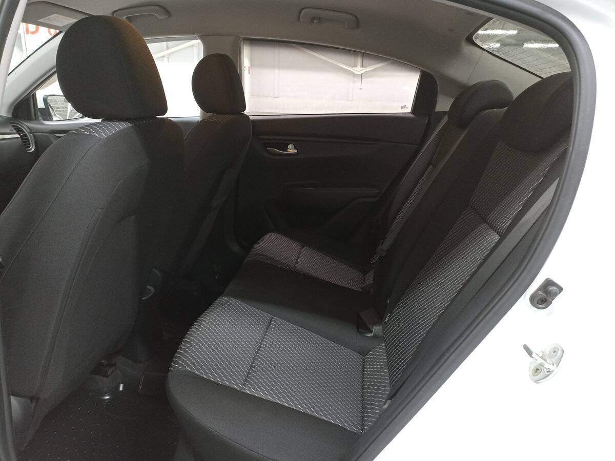 Kia Rio с пробегом — 2019 год. Фото: #11