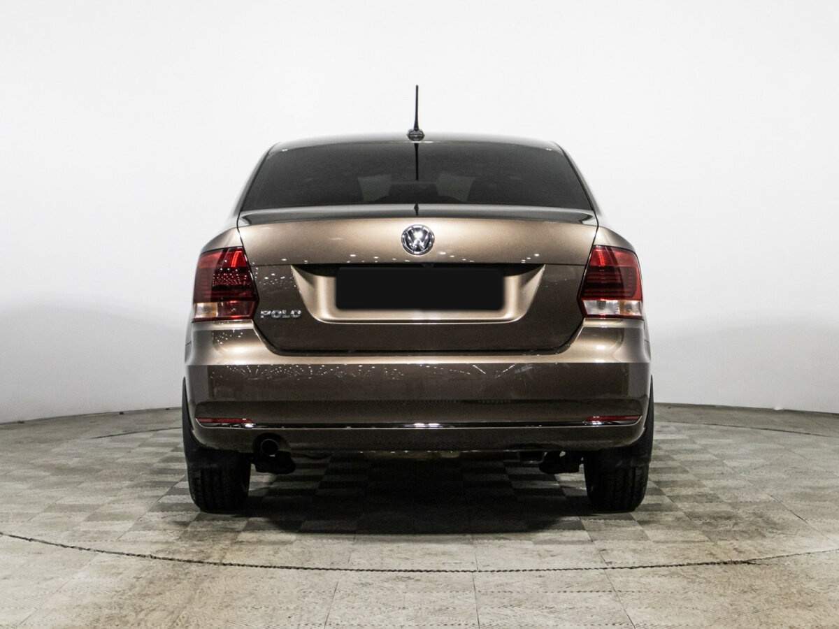 Volkswagen Polo с пробегом — 2018 год. Фото: #5