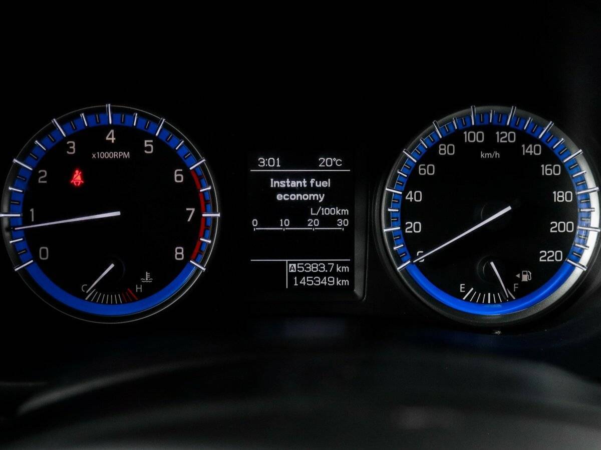 Suzuki SX4 с пробегом — 2014 год. Фото: #10