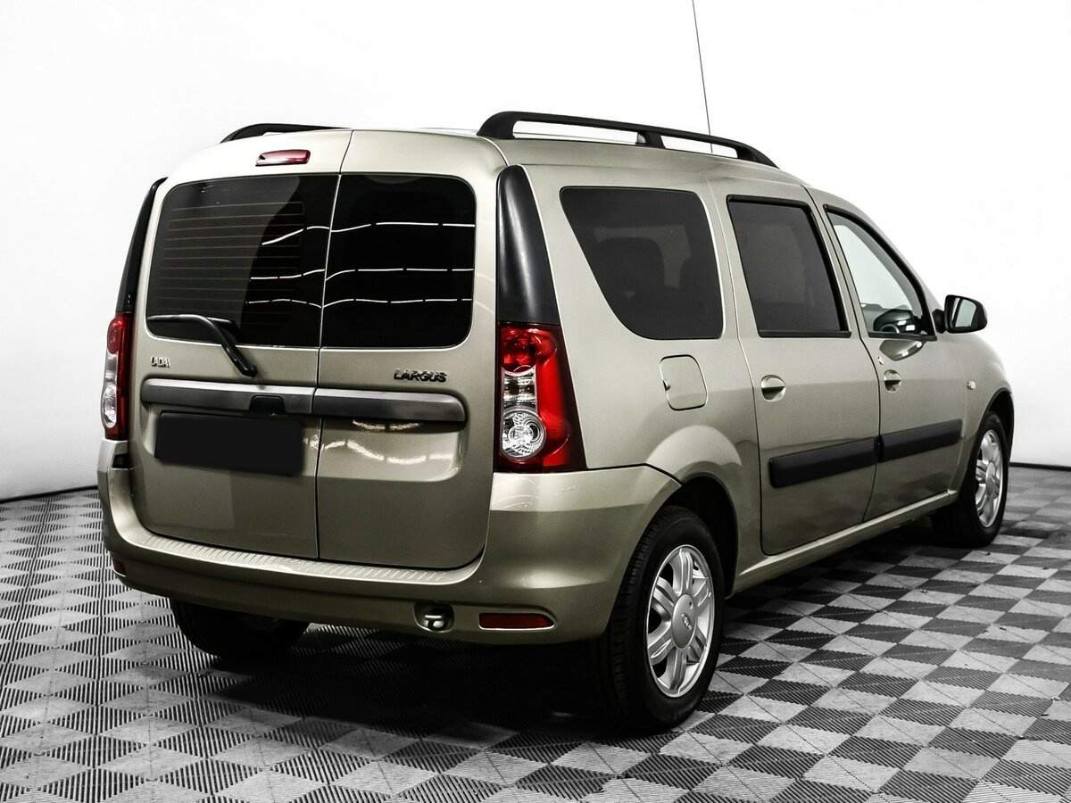 Lada (ВАЗ) Largus с пробегом — 2014 год. Фото: #4