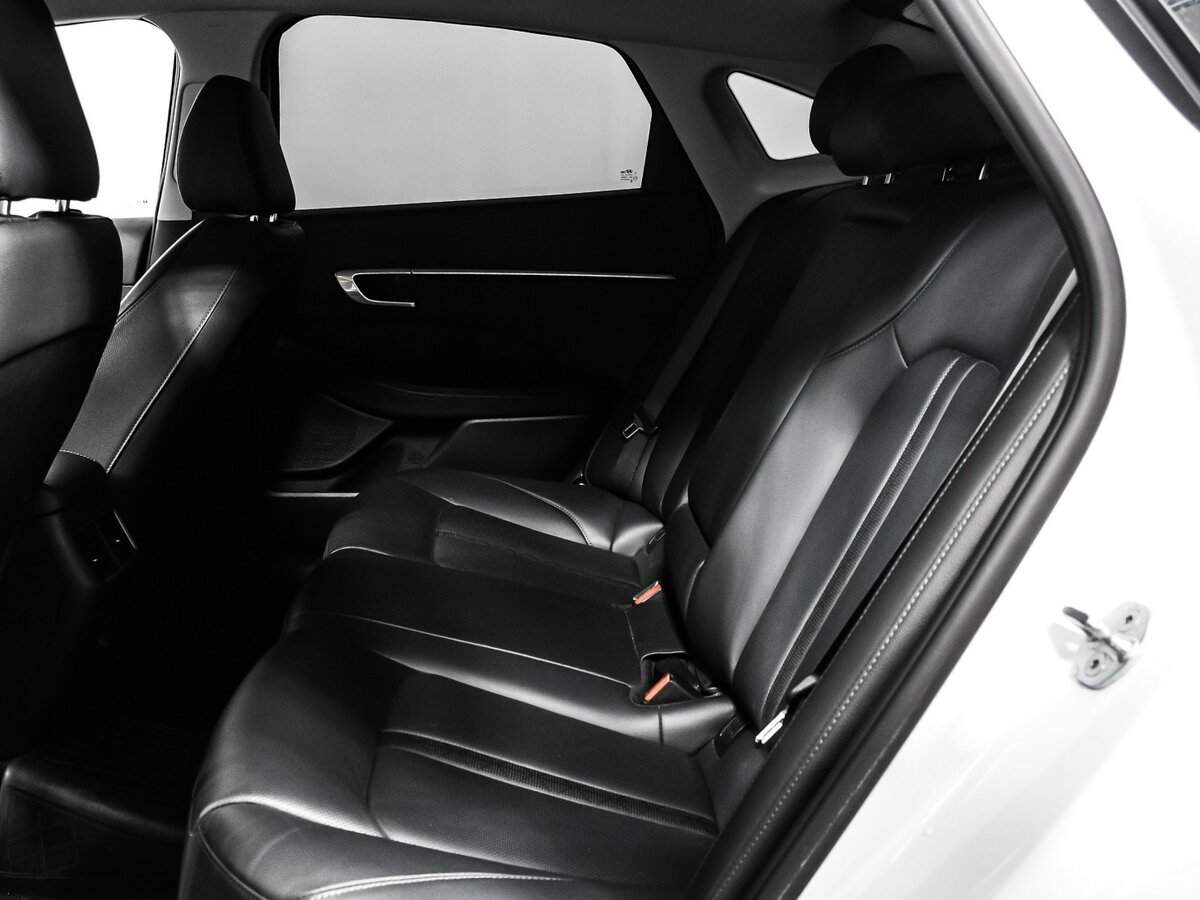 Hyundai Sonata с пробегом — 2020 год. Фото: #12