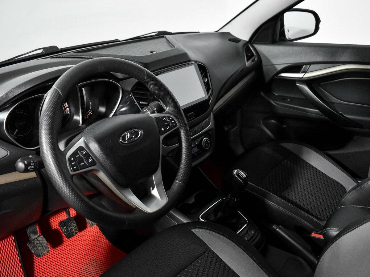 Lada (ВАЗ) Vesta с пробегом — 2018 год. Фото: #7