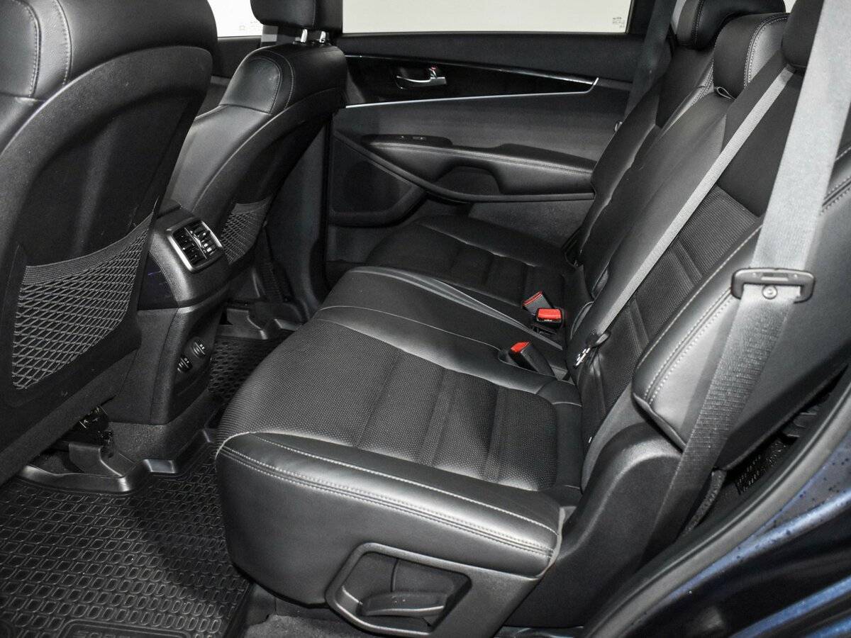 Kia Sorento с пробегом — 2019 год. Фото: #9