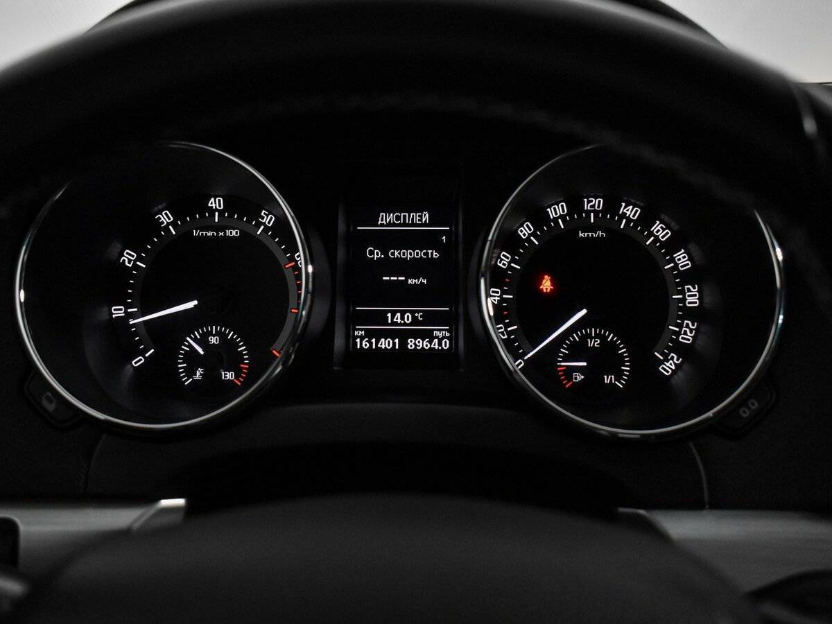 Skoda Yeti с пробегом — 2016 год. Фото: #15