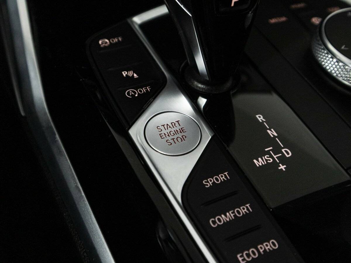 BMW 3 серии с пробегом — 2019 год. Фото: #18