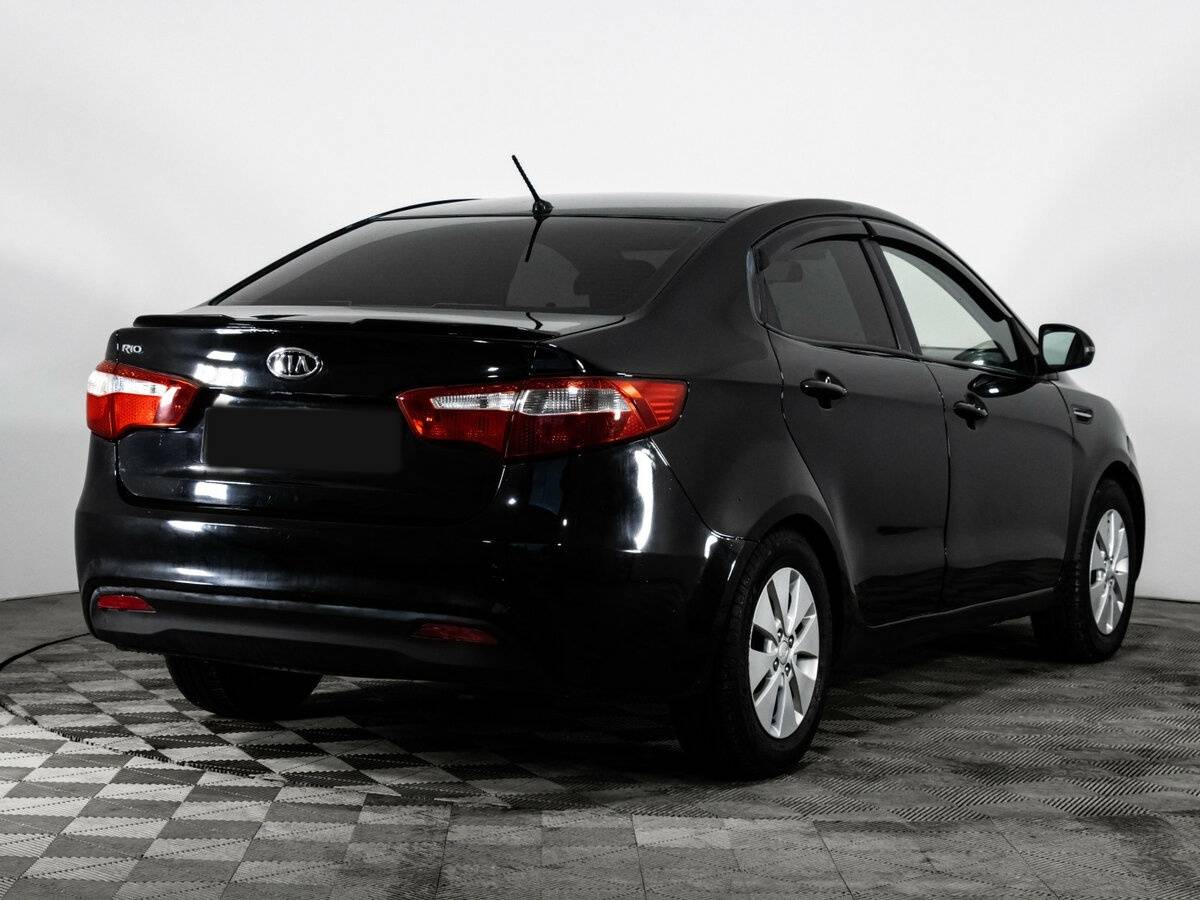 Kia Rio с пробегом — 2012 год. Фото: #3