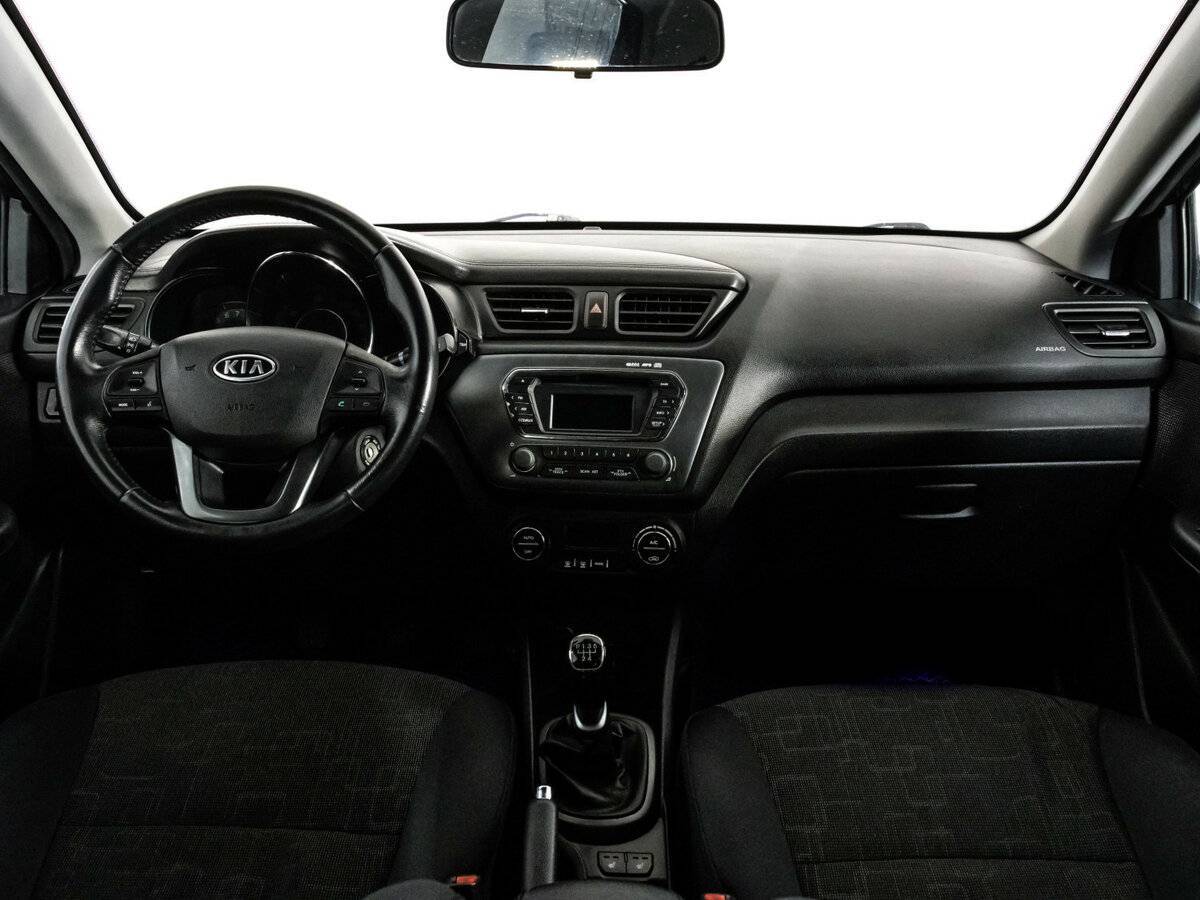 Kia Rio с пробегом — 2012 год. Фото: #7