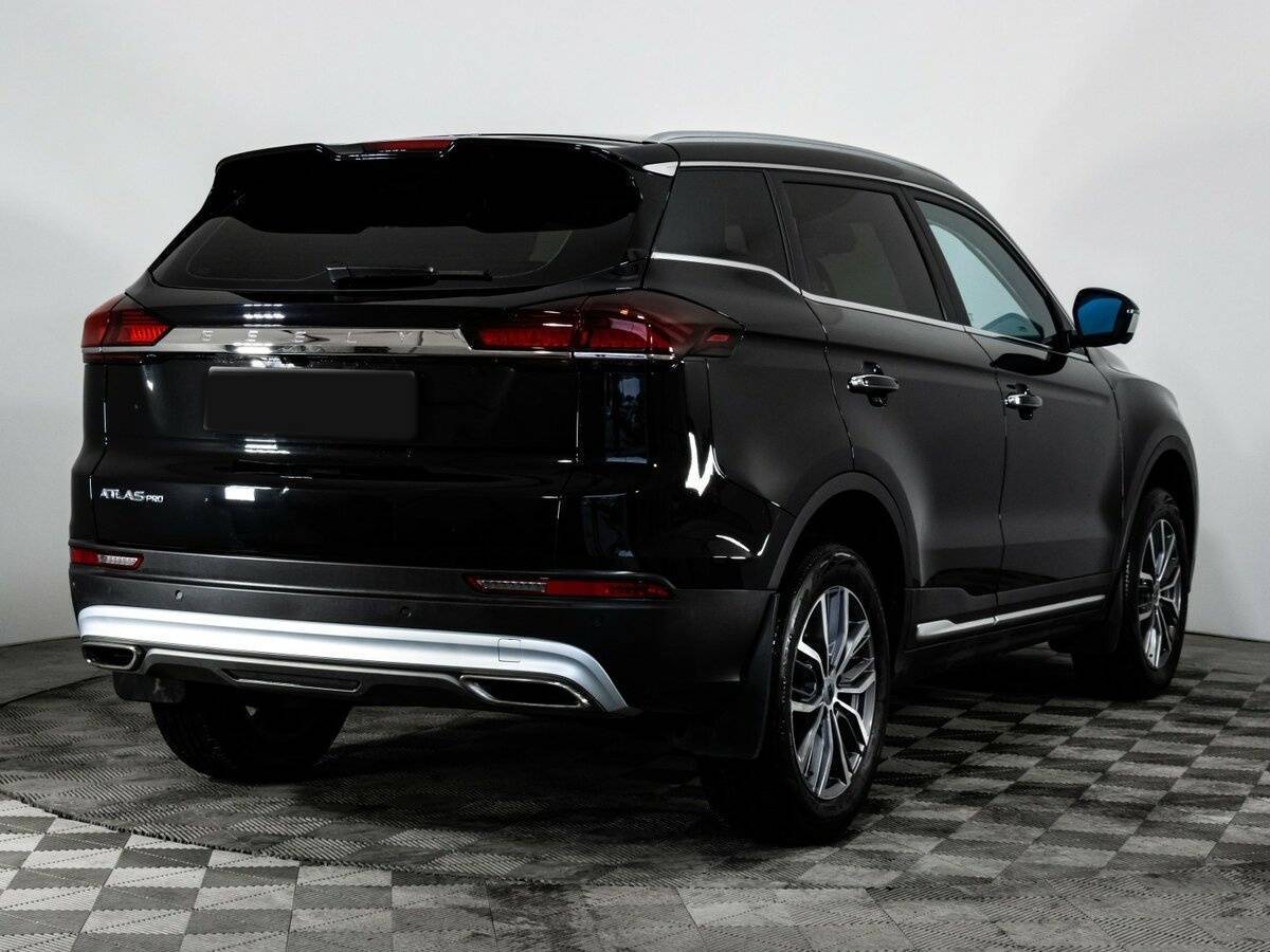 Geely Atlas Pro с пробегом — 2023 год. Фото: #3