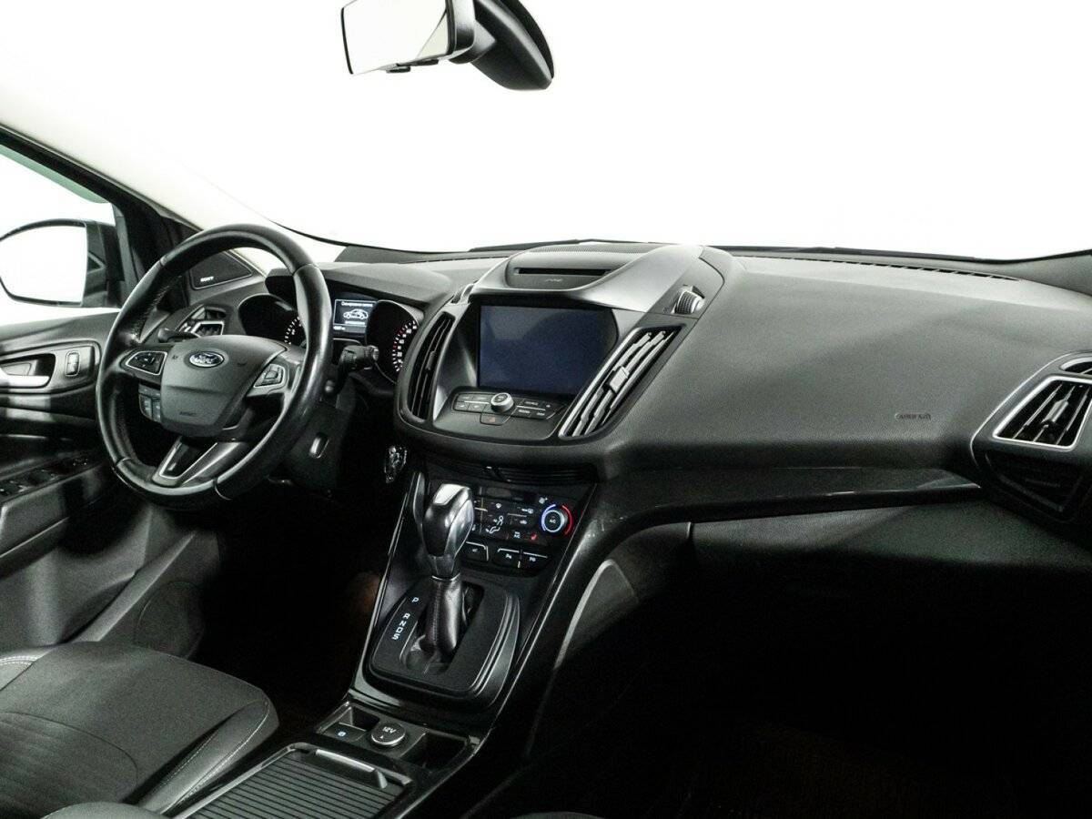 Ford Kuga с пробегом — 2017 год. Фото: #8