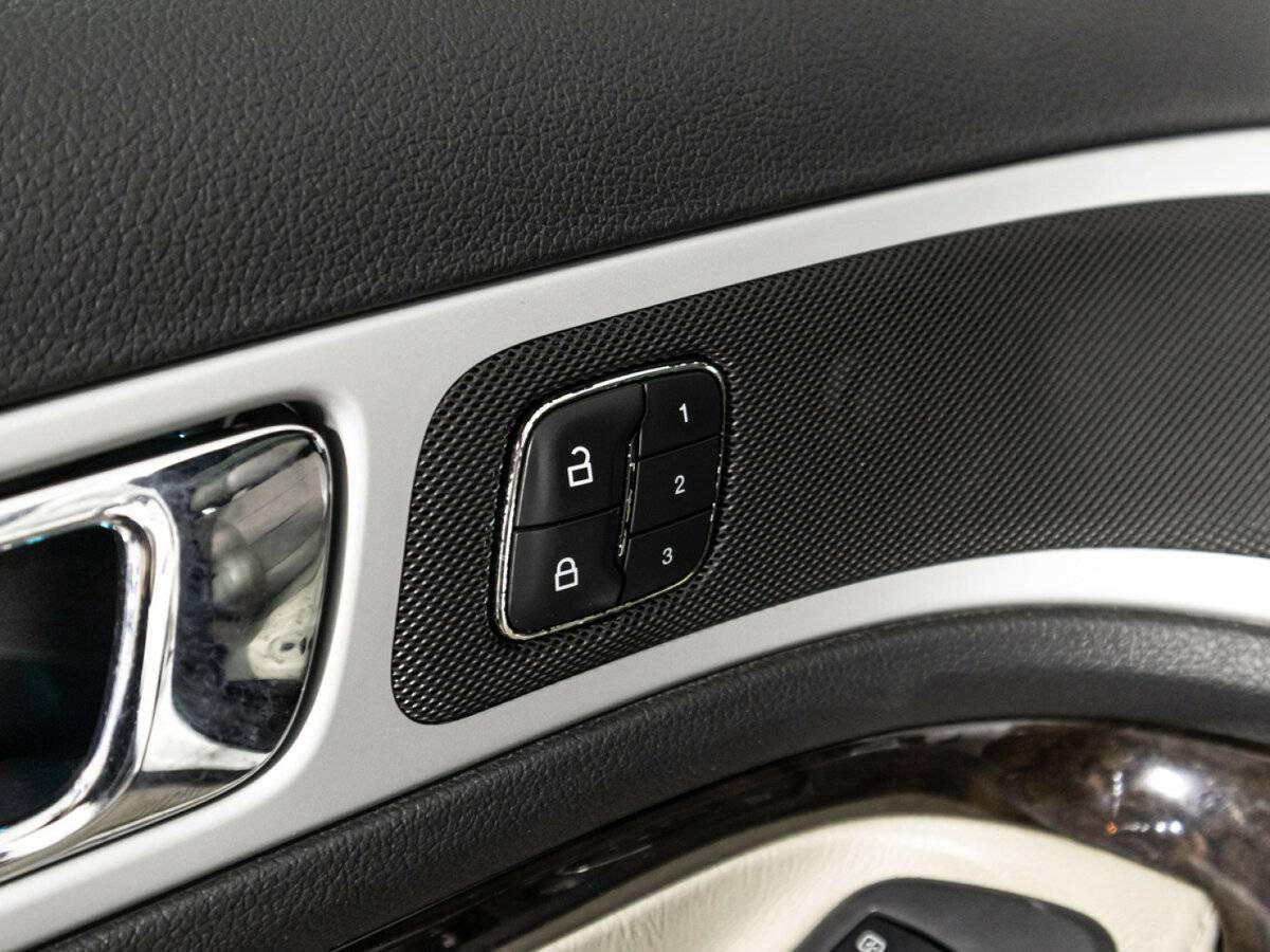 Ford Explorer с пробегом — 2012 год. Фото: #15