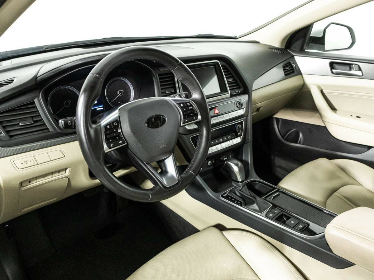 Hyundai Sonata с пробегом — 2017 год. Фото: #10