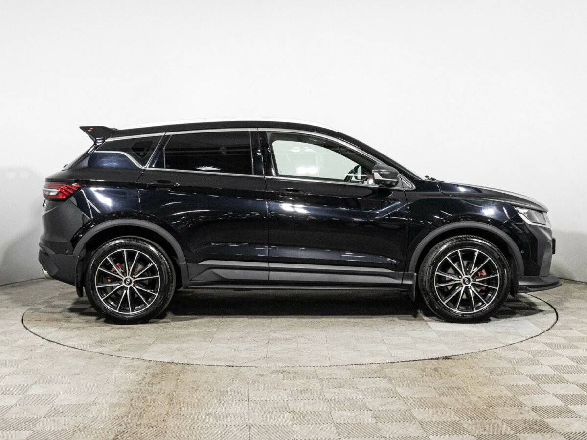 Geely Coolray с пробегом — 2022 год. Фото: #3