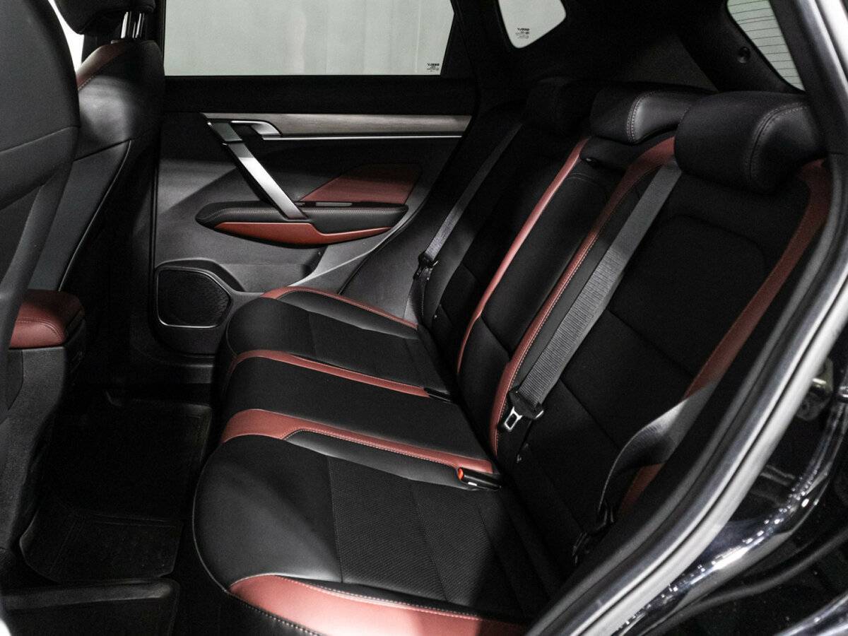 Geely Coolray с пробегом — 2022 год. Фото: #9