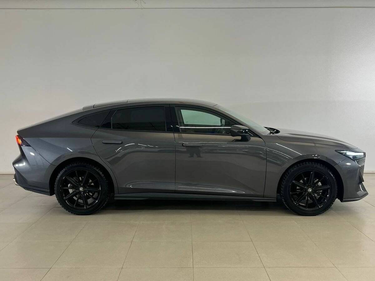 Changan UNI-V с пробегом — 2023 год. Фото: #7