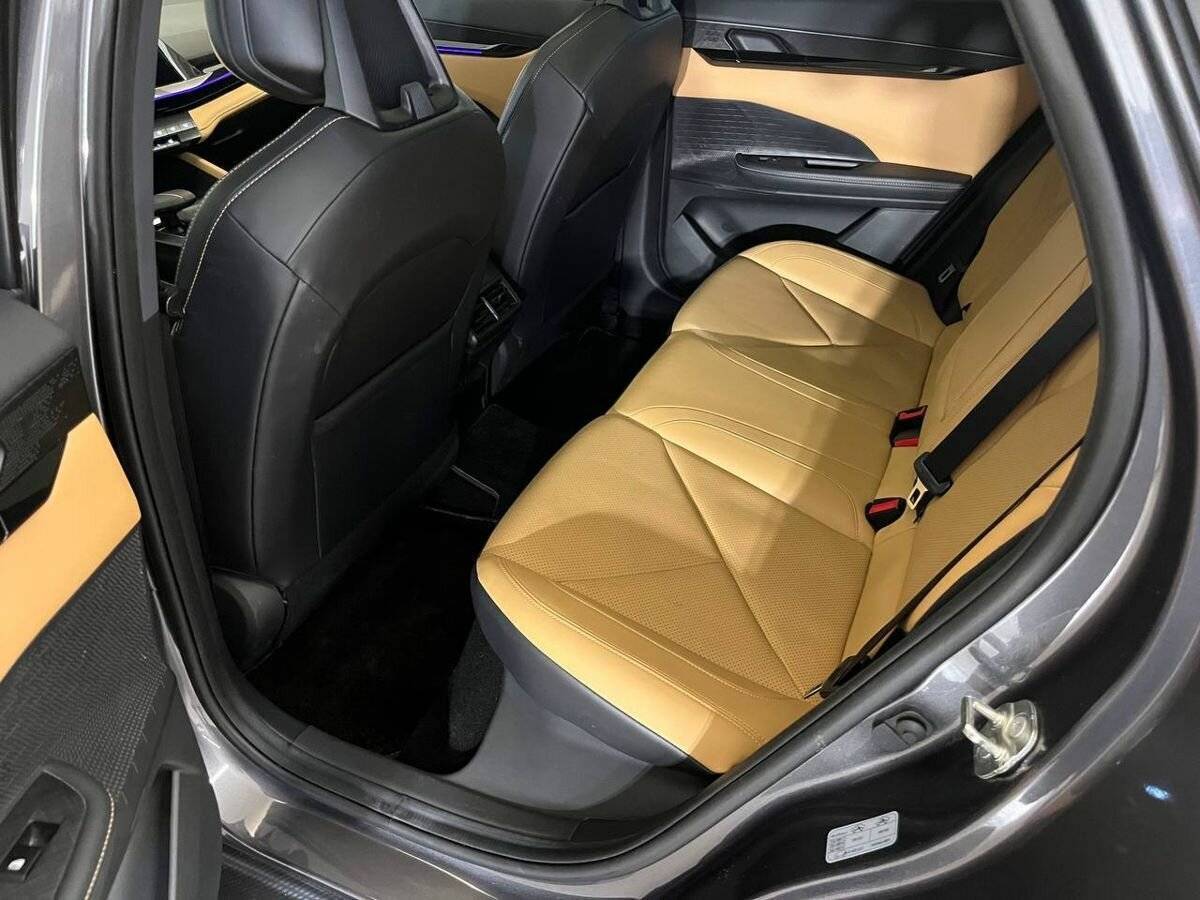 Changan UNI-V с пробегом — 2023 год. Фото: #12