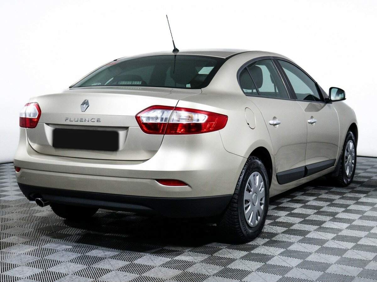 Renault Fluence с пробегом — 2012 год. Фото: #3
