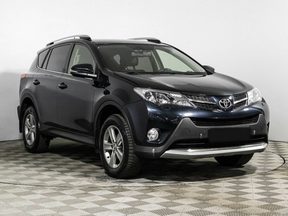 Toyota RAV4 с пробегом — 2015 год. Фото: #2