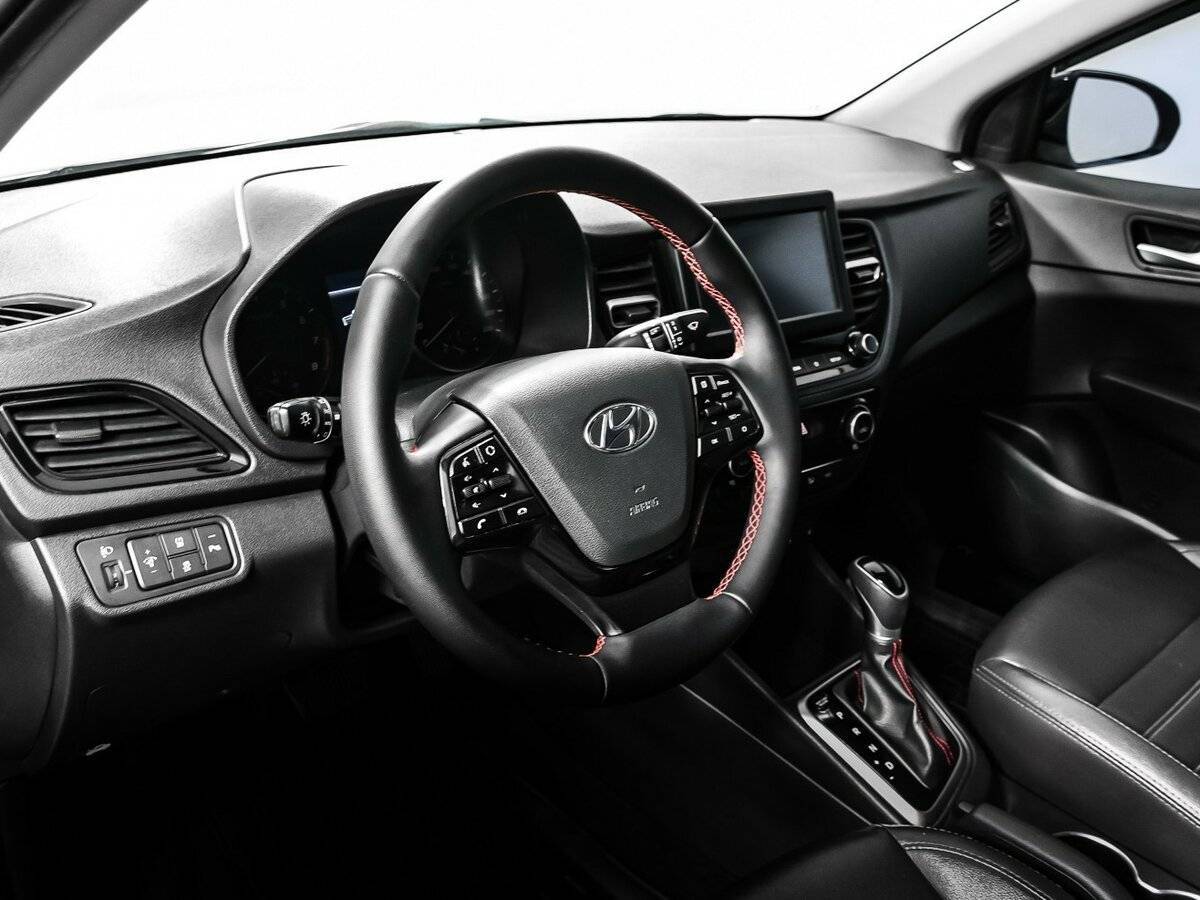 Hyundai Solaris с пробегом — 2020 год. Фото: #11