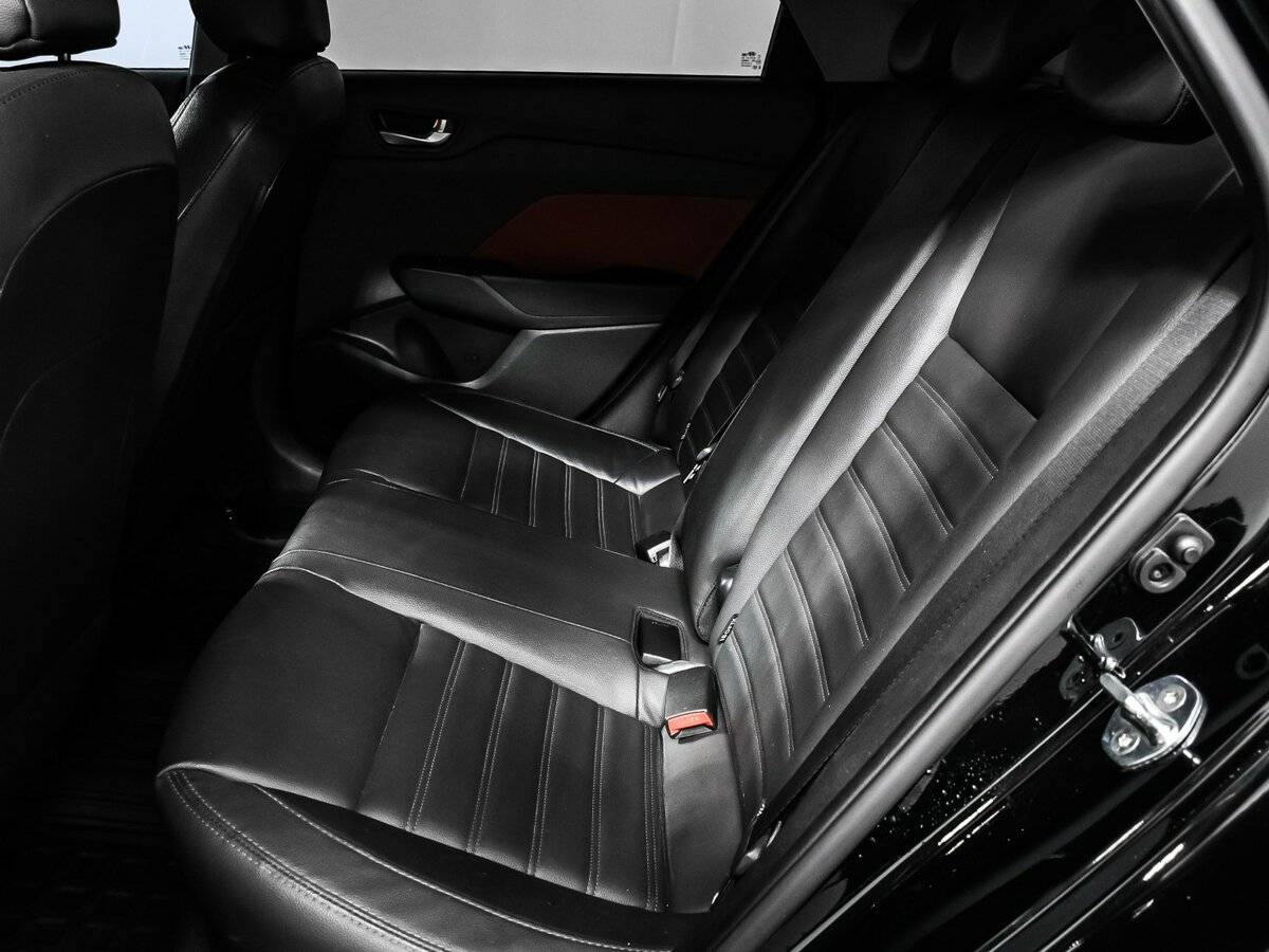 Hyundai Solaris с пробегом — 2020 год. Фото: #12