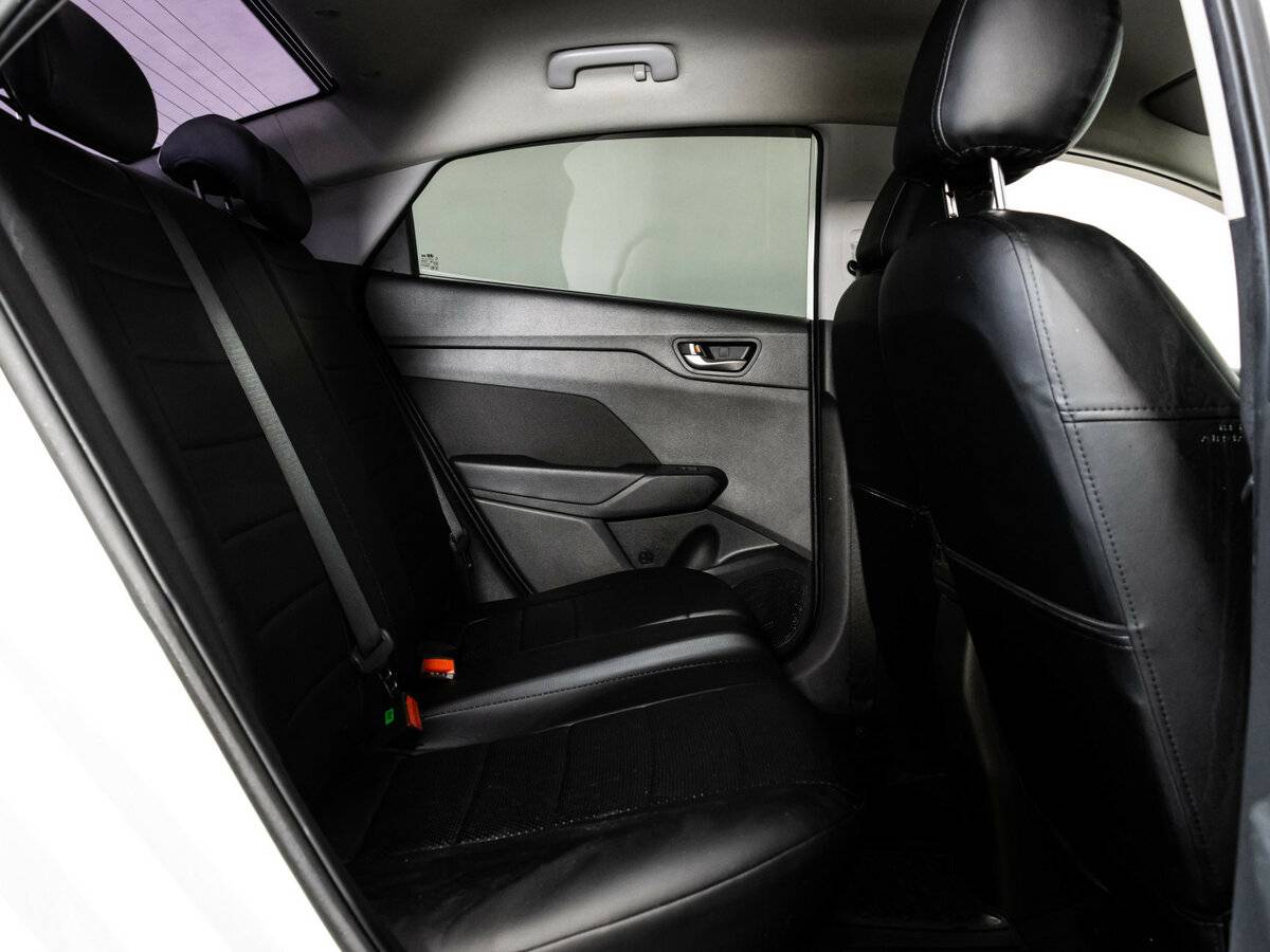 Hyundai Solaris с пробегом — 2018 год. Фото: #13